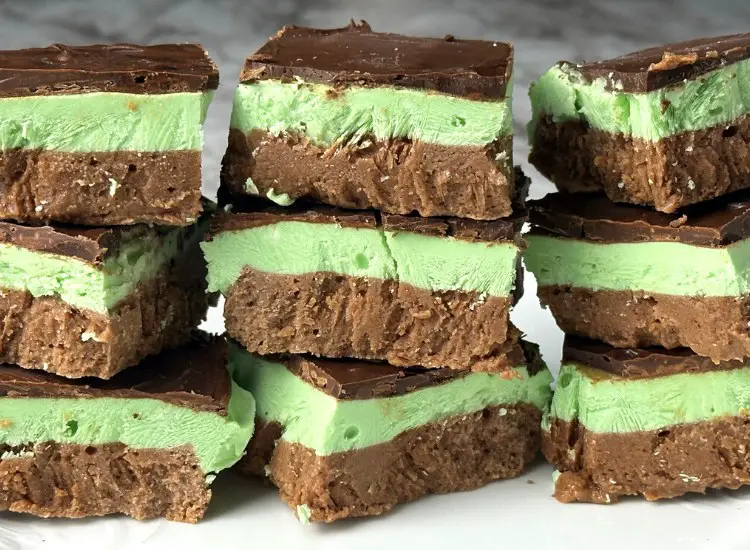Mint Chocolate Protein Brownies