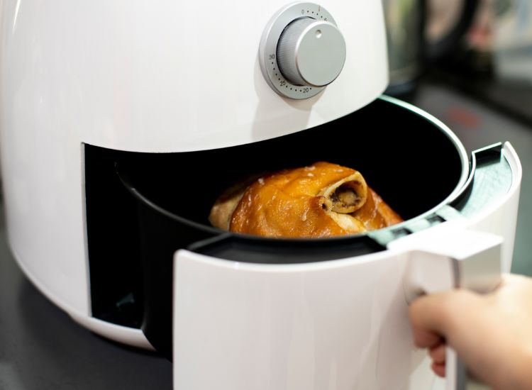 Can You Put Parchment Paper In the Air Fryer?